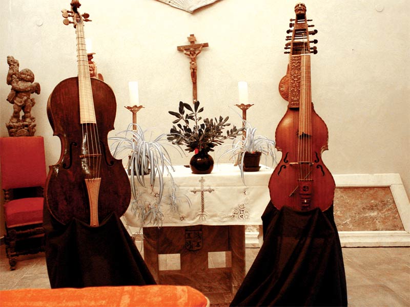 Baryton after Schodler by Jaura and violoncello by Anton Posch: Orpheon Foundation in Castello di Duino