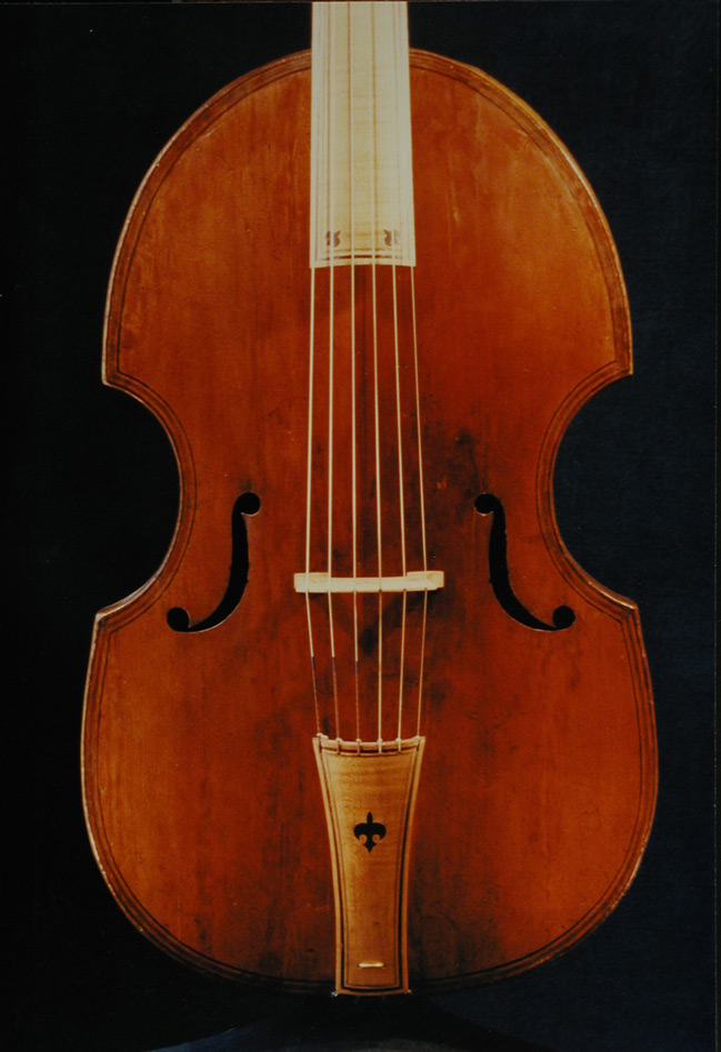 Viola da gamba by Ventura Linarolo, 1585